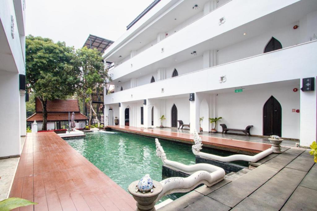 Gudi Boutique Resort チエンマイ エクステリア 写真